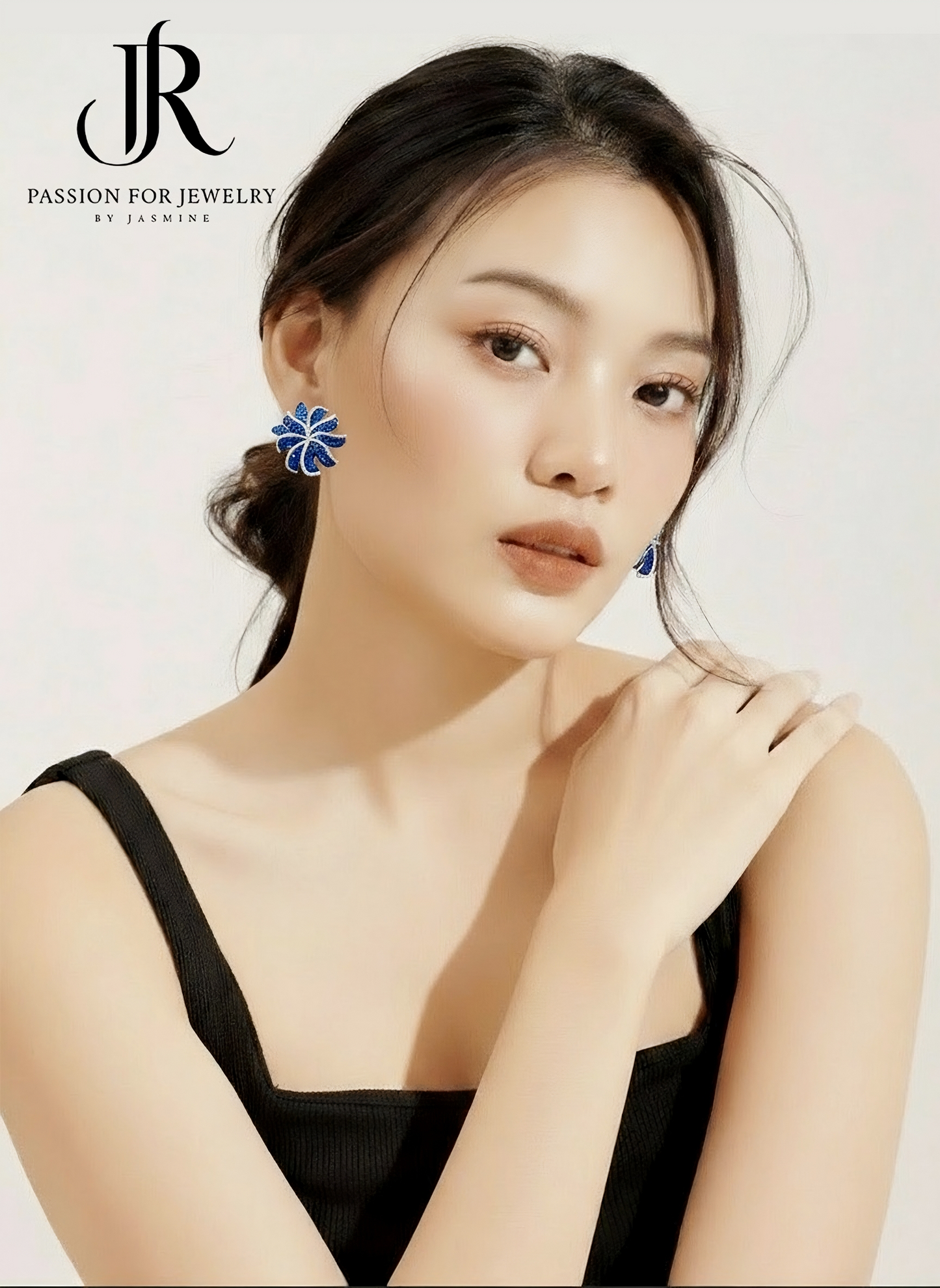 Blue Earrings (Invisible Collection)