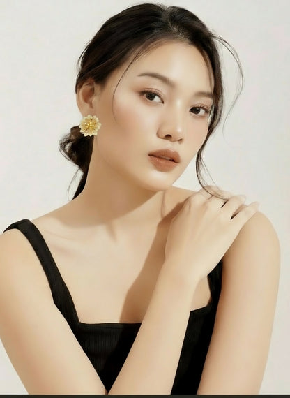 Intense Golden Bloom Earrings (Invisible Collection)